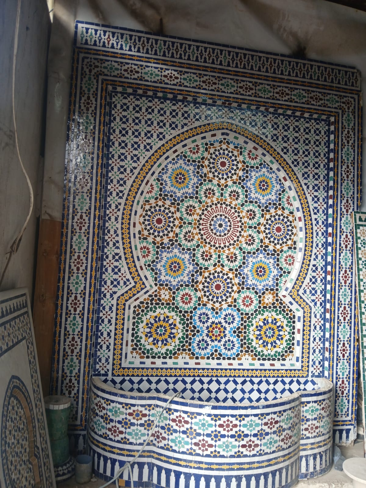 Fontaine en zellige beldi — modèle 4