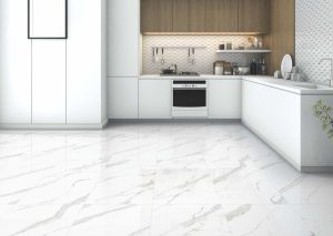 Sol en carrelage effet marbre en cuisine